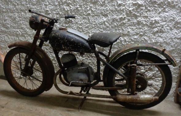 Monark Jawa CZ 150cc oud